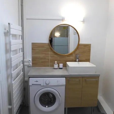 Spacieux T2 Proche Gare Appartement *